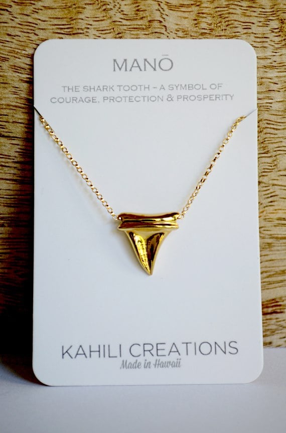 Image of Shark Tooth Necklace Gold
