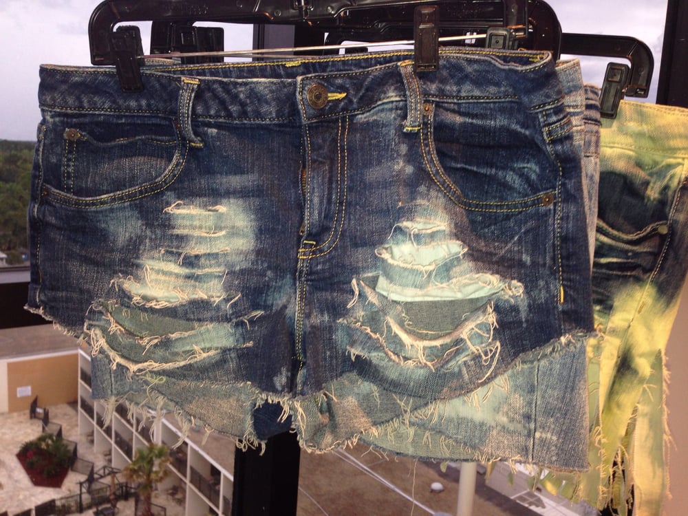 Image of Distressed Vintage Jeans size 12