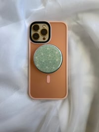 Image 4 of Minimalist Collection Magnetic Grippie