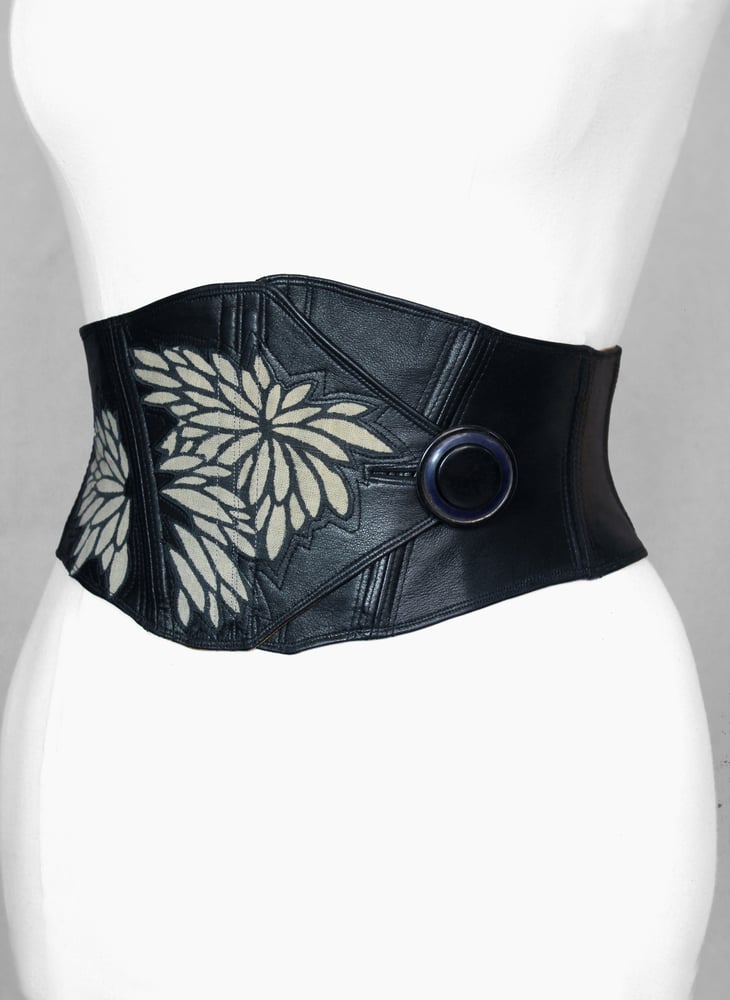 Image of Leather with Katazome Flower Cutout Corset Belt