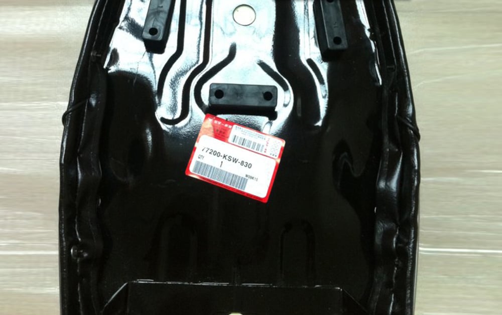 Image of Honda CG125 Black Front & Rear Seat ASSY 1994-Present 