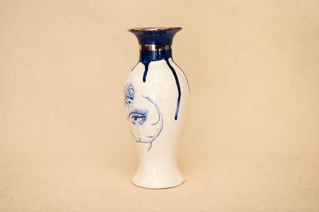 Eye Vase 18K Gold Luster