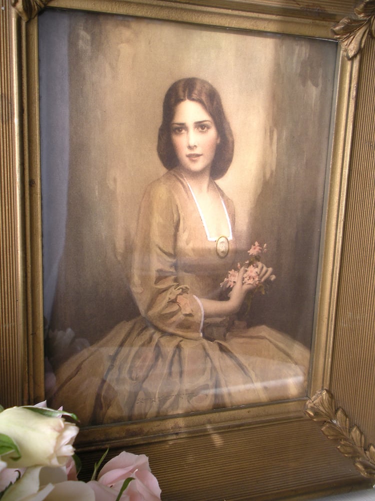 Image of Virginia Belle Portrait