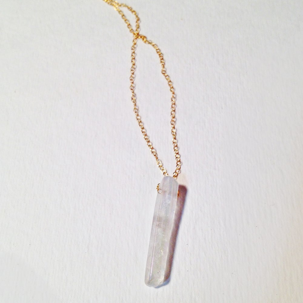 Image of SMOOTH CLEAR QUARTZ CRYSTAL POINT NECKLACE