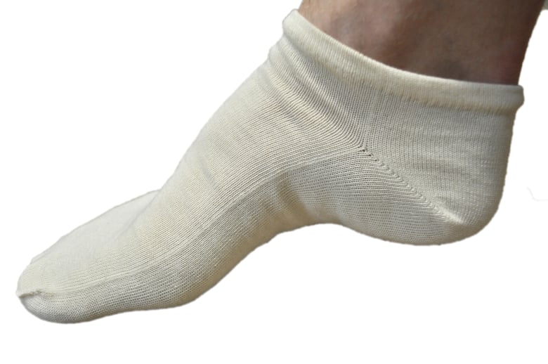 Image of Only Footprints, unbleached ankle socks, 100% Organic Cotton, 1 Pair