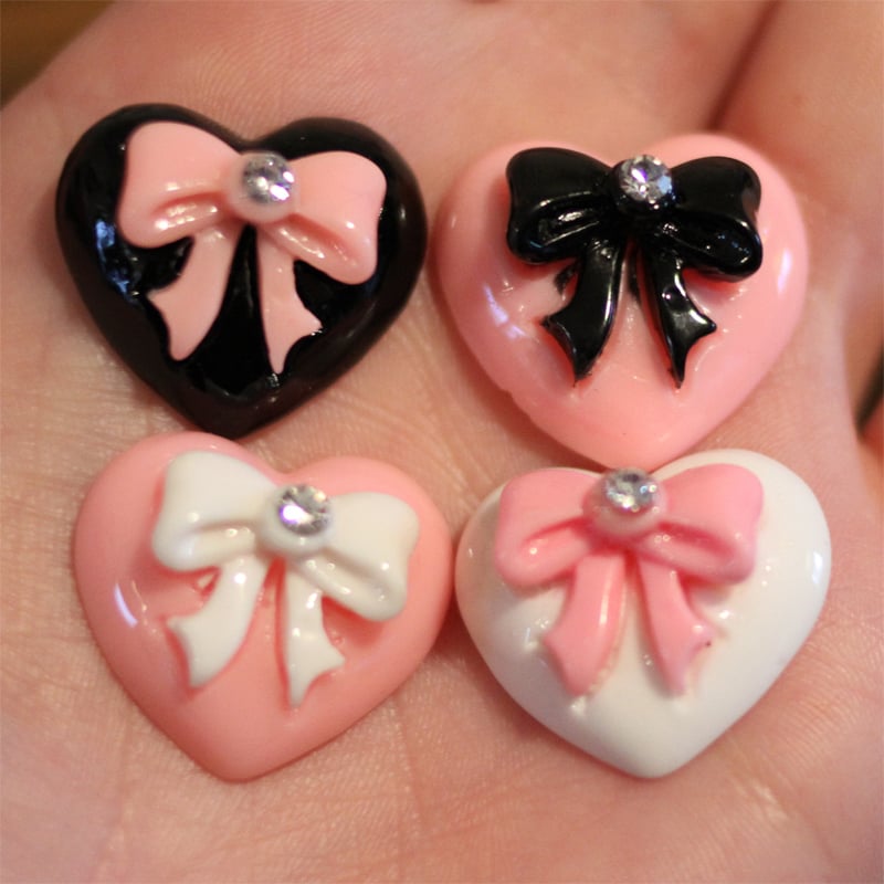 Image of Heart Bow Plugs (sizes 00g-5/8)