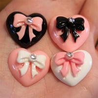Heart Bow Plugs (sizes 00g-5/8)