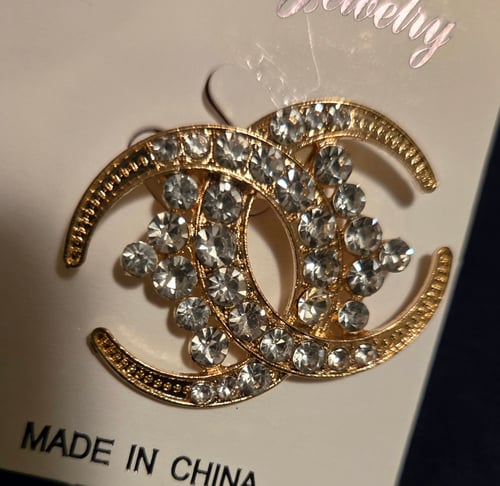 Image of Gold Fashion Brooch