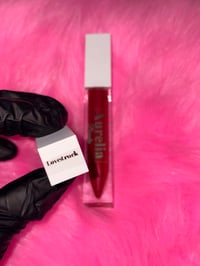 Image 3 of In the Matte: Main Attraction 