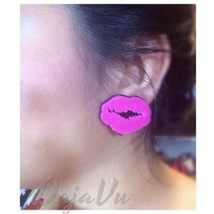 Image of Smoochie Earrings 