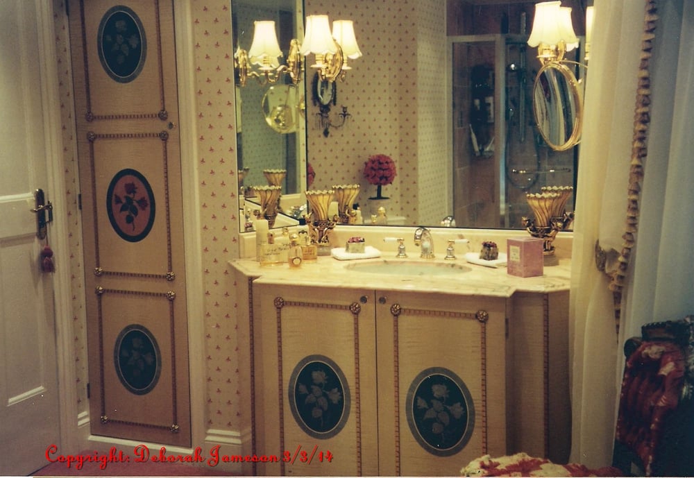 Image of Item No. 227. Rose Bathroom Design.