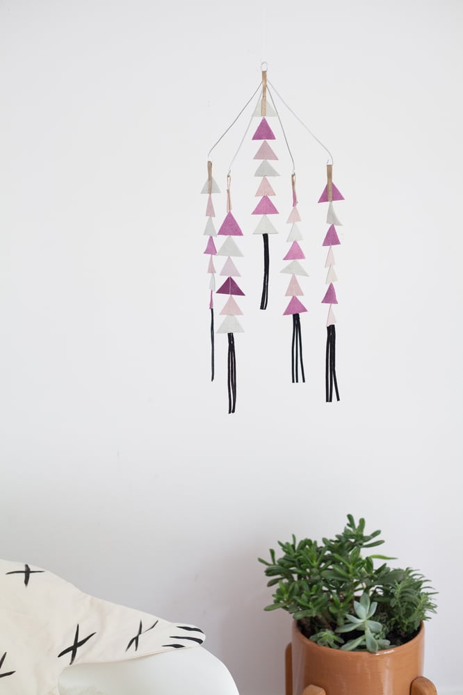 Image of The Leather Triangle Mobile in Beverly **NEW COLORS!