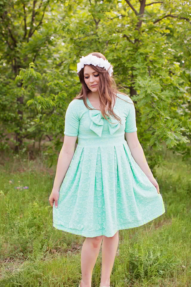 Image of the EMALINE bow dress pattern