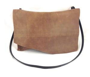 Image of lola (rustic brown)