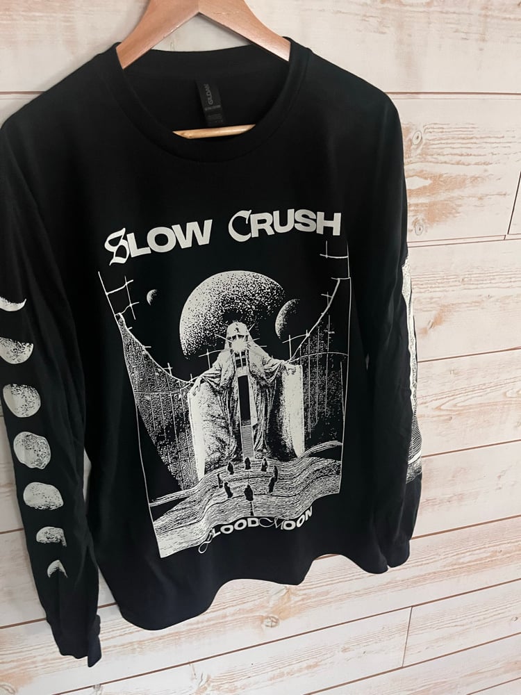 Bloodmoon longsleeve by Preston Weippert