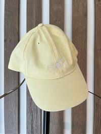 Image 1 of HANDSHAKE HAT PASTEL LEMON