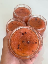 Image 1 of ROSE SCRUBS 330ML