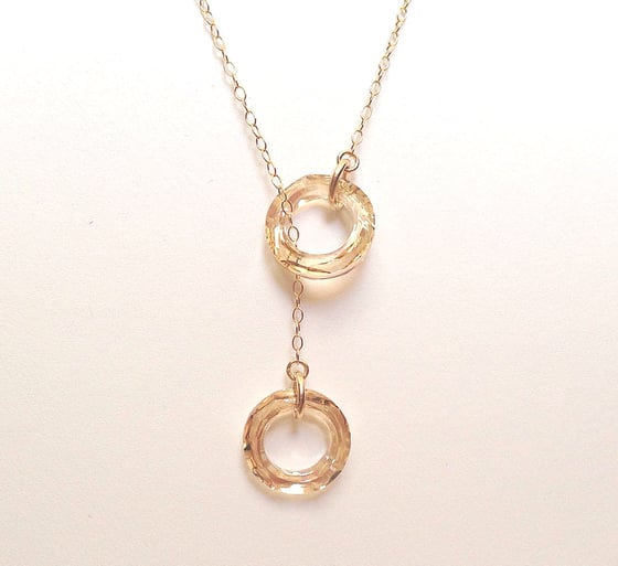 Image of Gold Kiss ShenShen Dangle Necklace