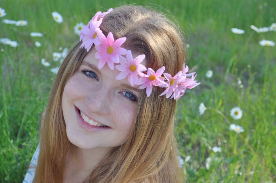 Image of Pink daisy crown