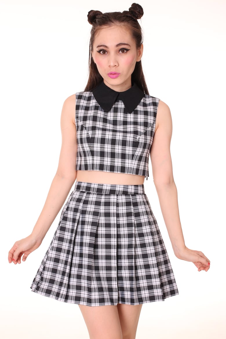 Image of As If Sleeveless Set in Black Checkered