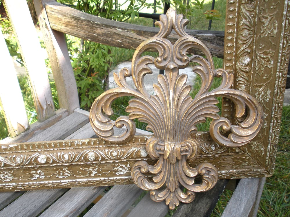 Image of Fleur de lis