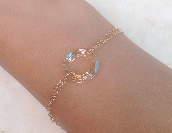 Image of Gold Kiss Closer Bracelet