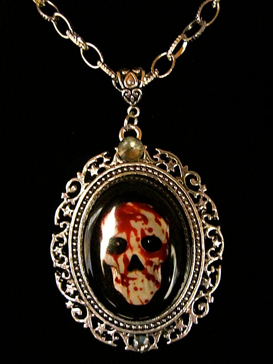 Bloody Skull Pendant *ON SALE WAS £20 NOW £13*