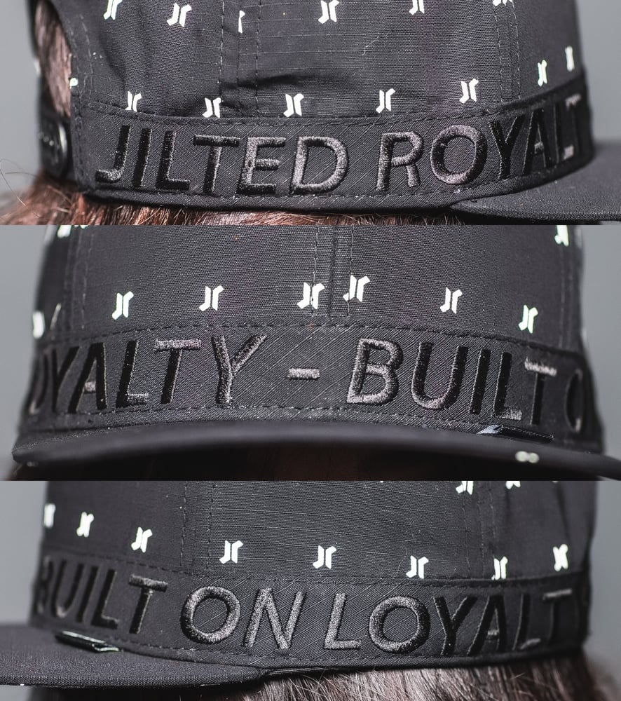 Image of (MENS) LOYALTY SNAPBACK