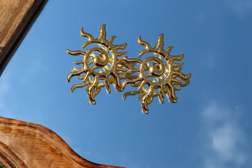 Image of "Sungaze" Stud earrings