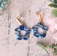 Image 5 of Daisy Ocean Mist Earrings