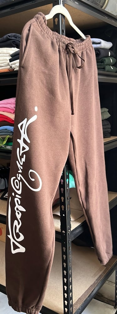 Image of TROPICOQUETA SWEAT PANTS - BROWN