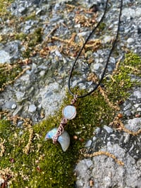 Image 3 of Moonstone / Labradorite Pendant