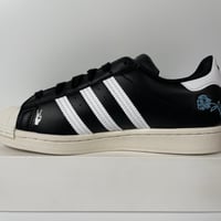 Image 5 of ADIDAS SUPERSTAR BIG KID EMPOWERING GRAPHICS BLACK WOMENS SHOES SIZE 6.5 WHITE NEW