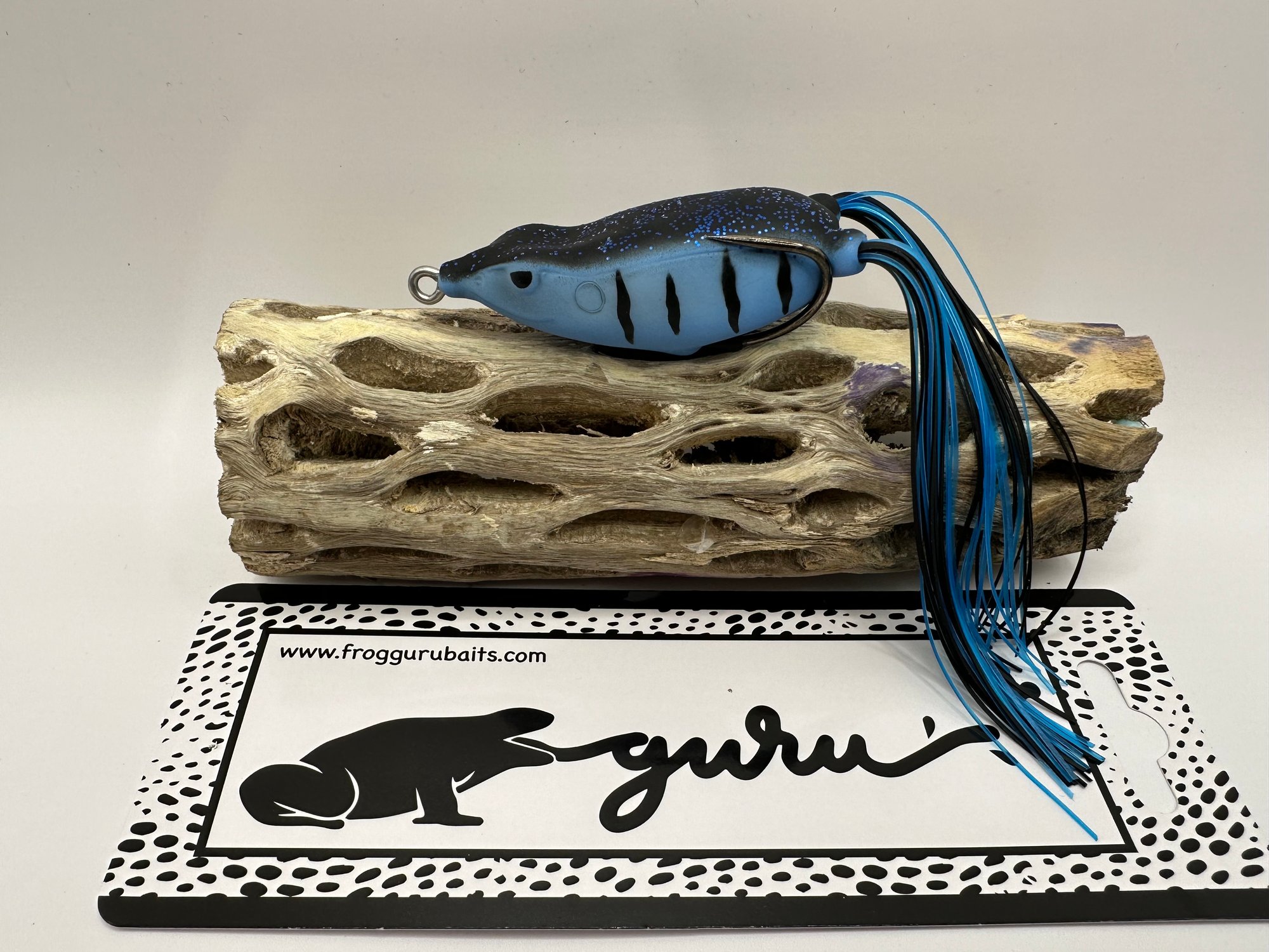 blue frog fishing lures 6th Sense which can entice the strikes in high pressure situations Blue Tiger Glide Frog |