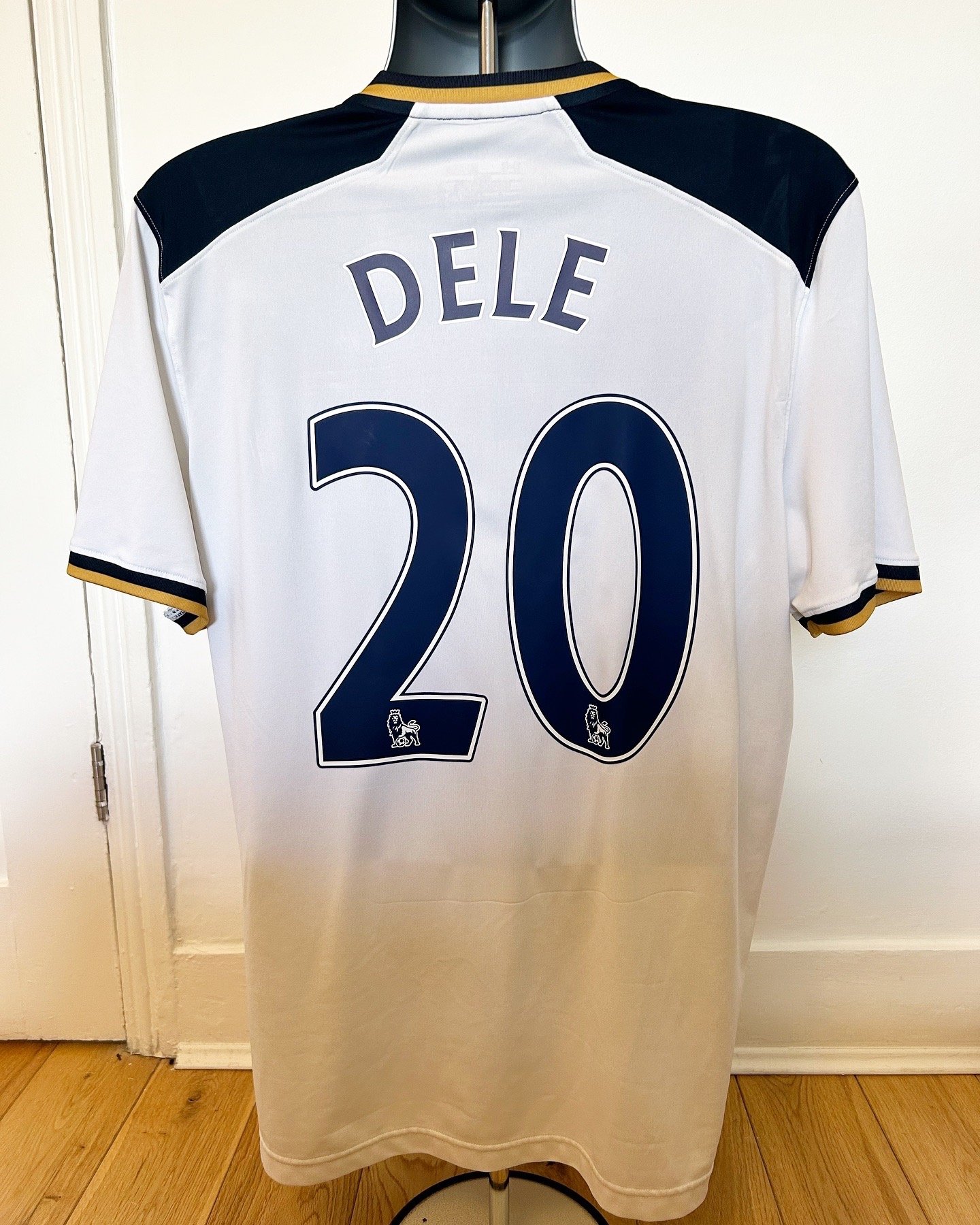 Image of Tottenham Hotspur “DELE 20” 2016/17 Home Shirt (XL)