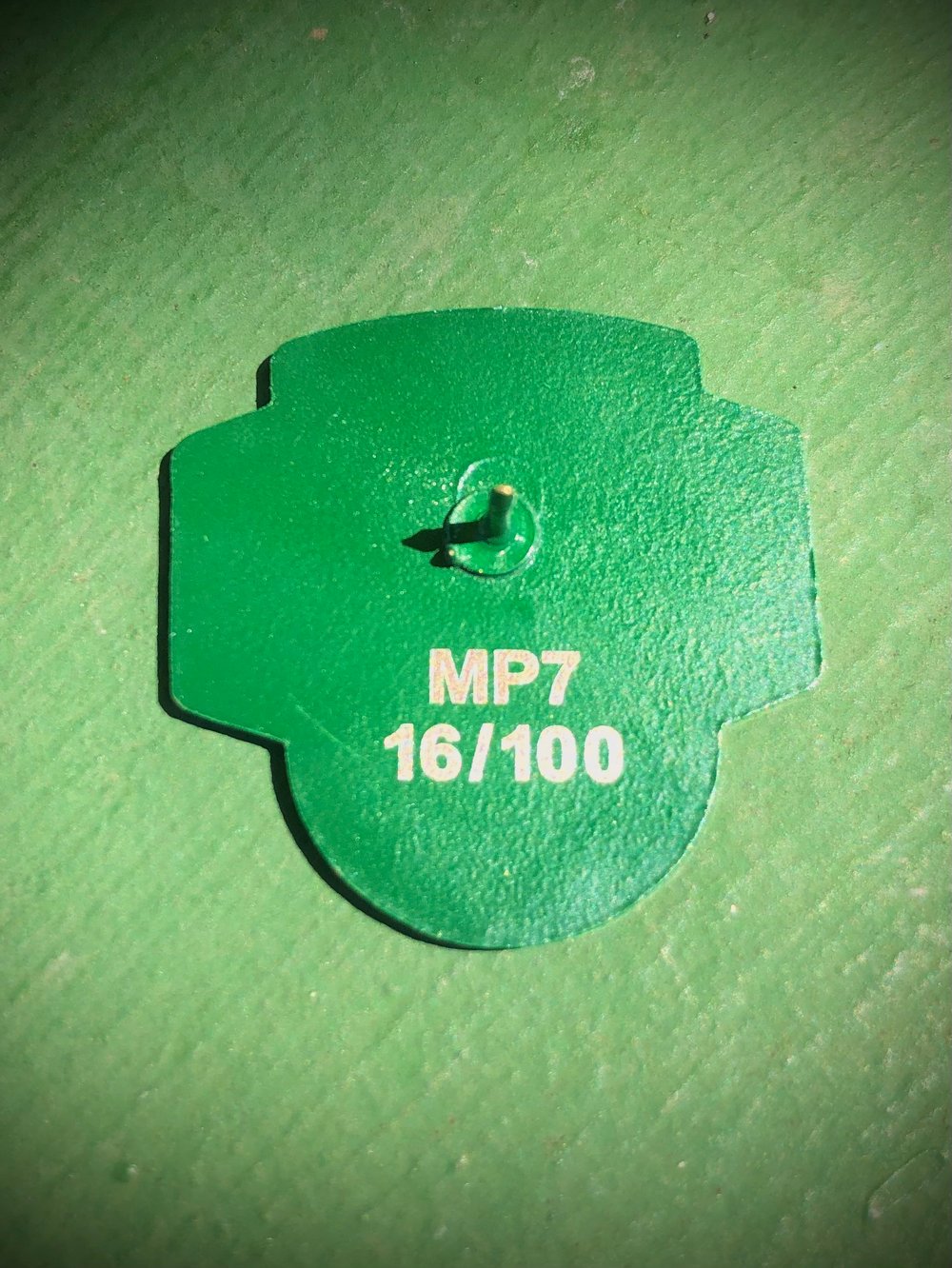 True to the Gold pin [MP7]