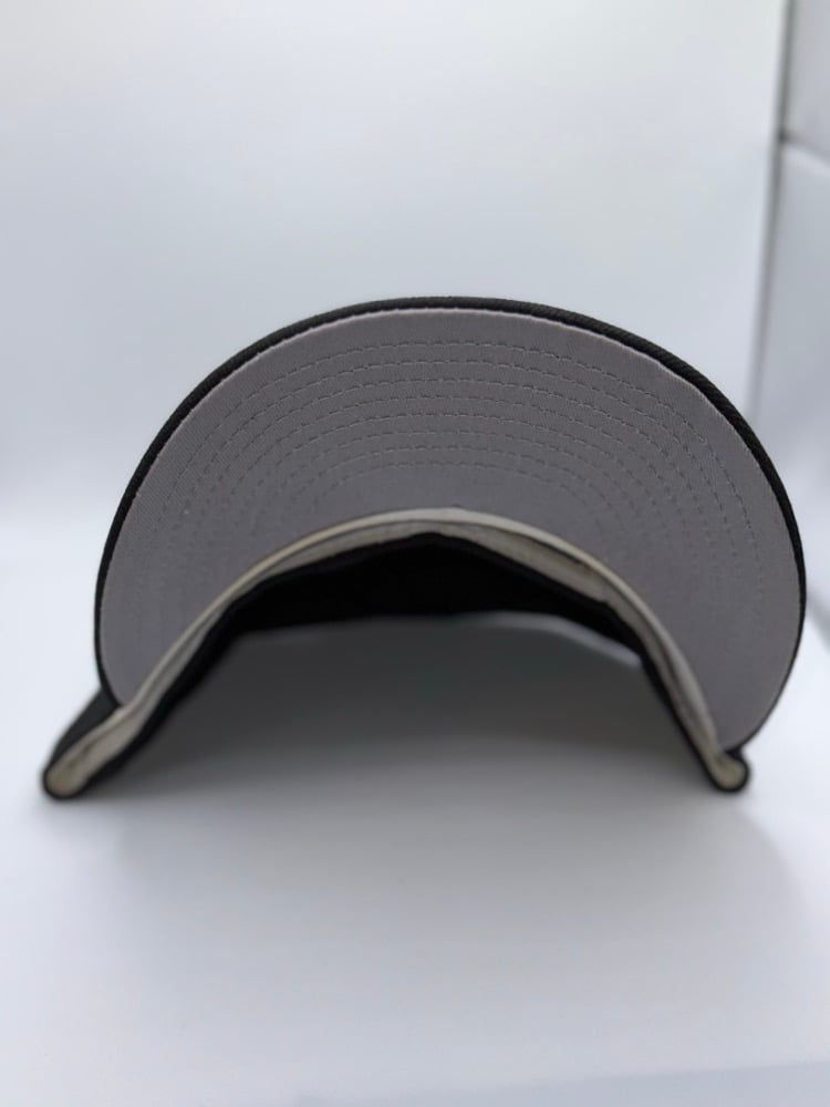 Toronto Blue Jays Hat Club "Black/Royal" 7 1/4 (Not New) Image 2