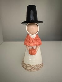 Image 3 of Menyw Gymreig Canolig gyda Phwmpen - Medium Welsh Lady with Pumpkin