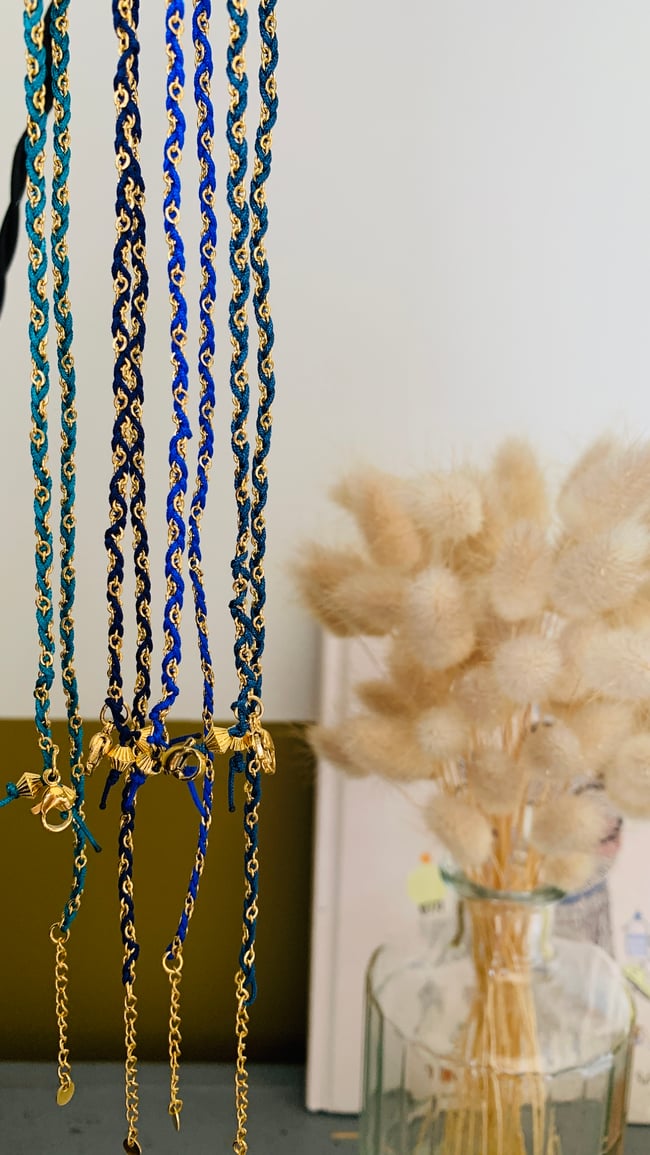 CÉLESTINE | Bracelet tressé 2 tours acier doré & lien coloré