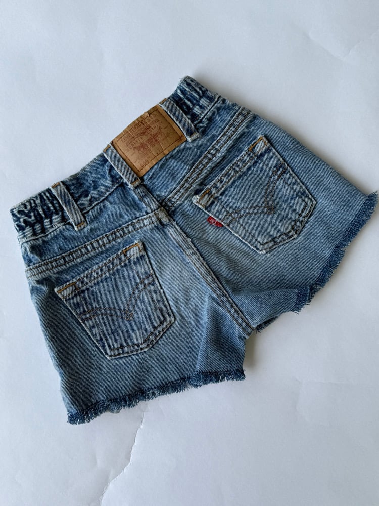 Image of Vintage 566 Levi's Cut Off 3T Red Tab
