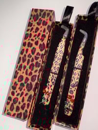 CHEETAH CHERRY TWEEZERS