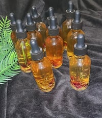 Image 1 of Wholesale Vendor Herbal Hair Growth Oil 