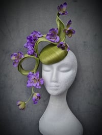 Image 2 of Flora in Lime and lavender 