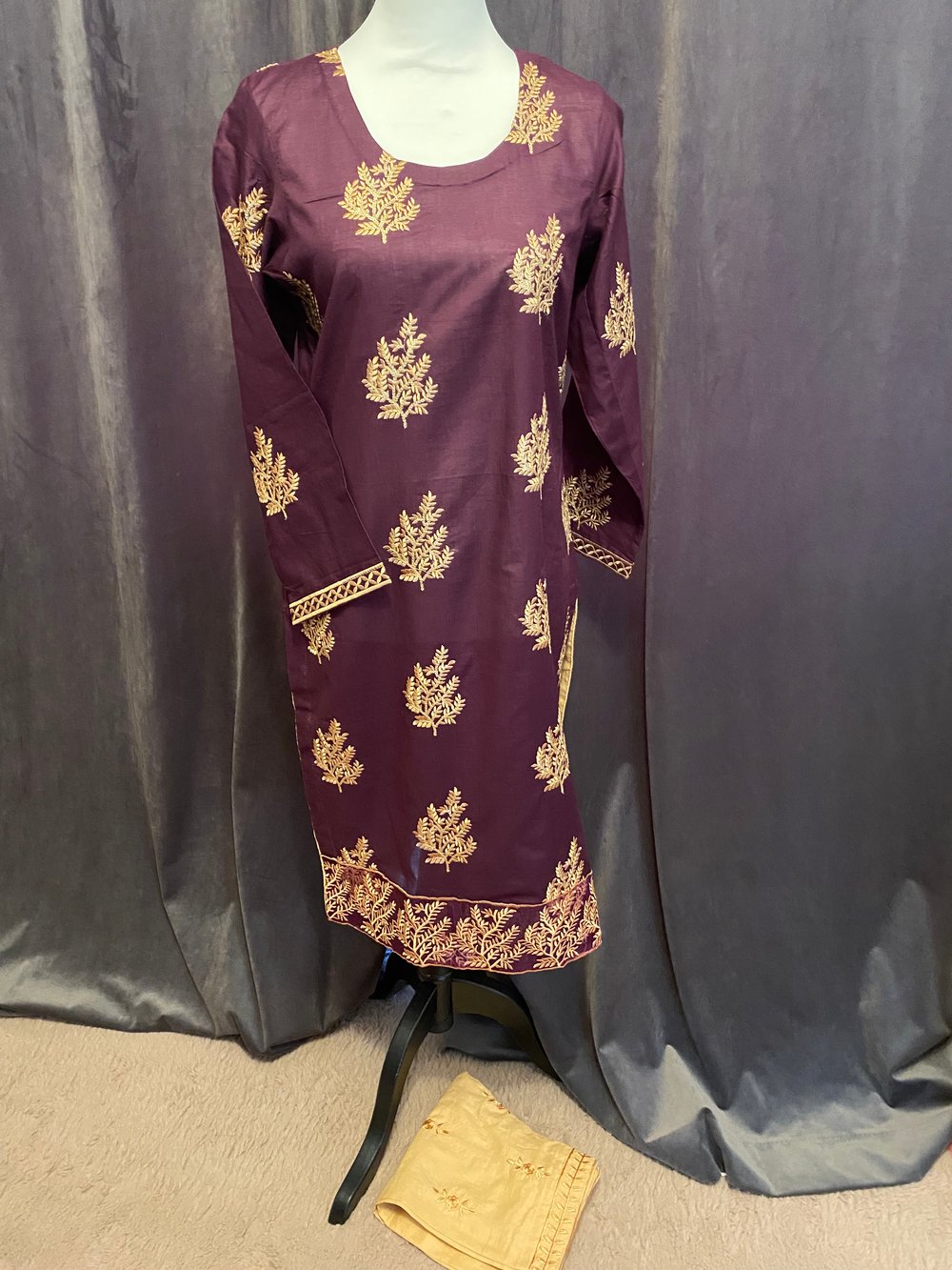 Embroidery lawn 2 piece suit
