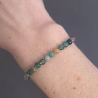 Image 3 of Bracelet ajustable agate verte sur cordon