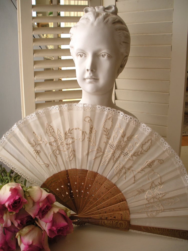 Image of Lace Fan