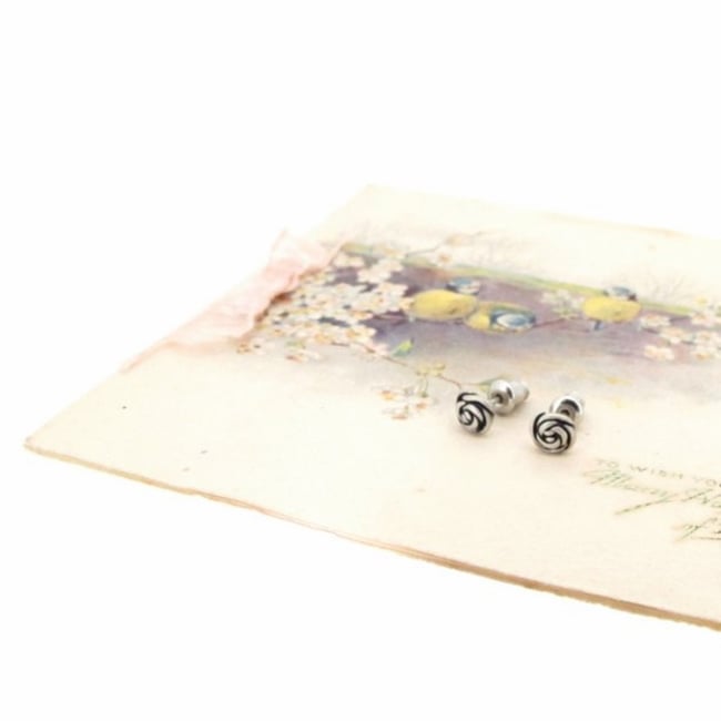 Springtime Rose bud earrings 