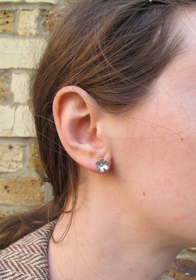 Springtime Daisy earrings