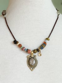 Image 4 of Waziri Opal necklace (3)