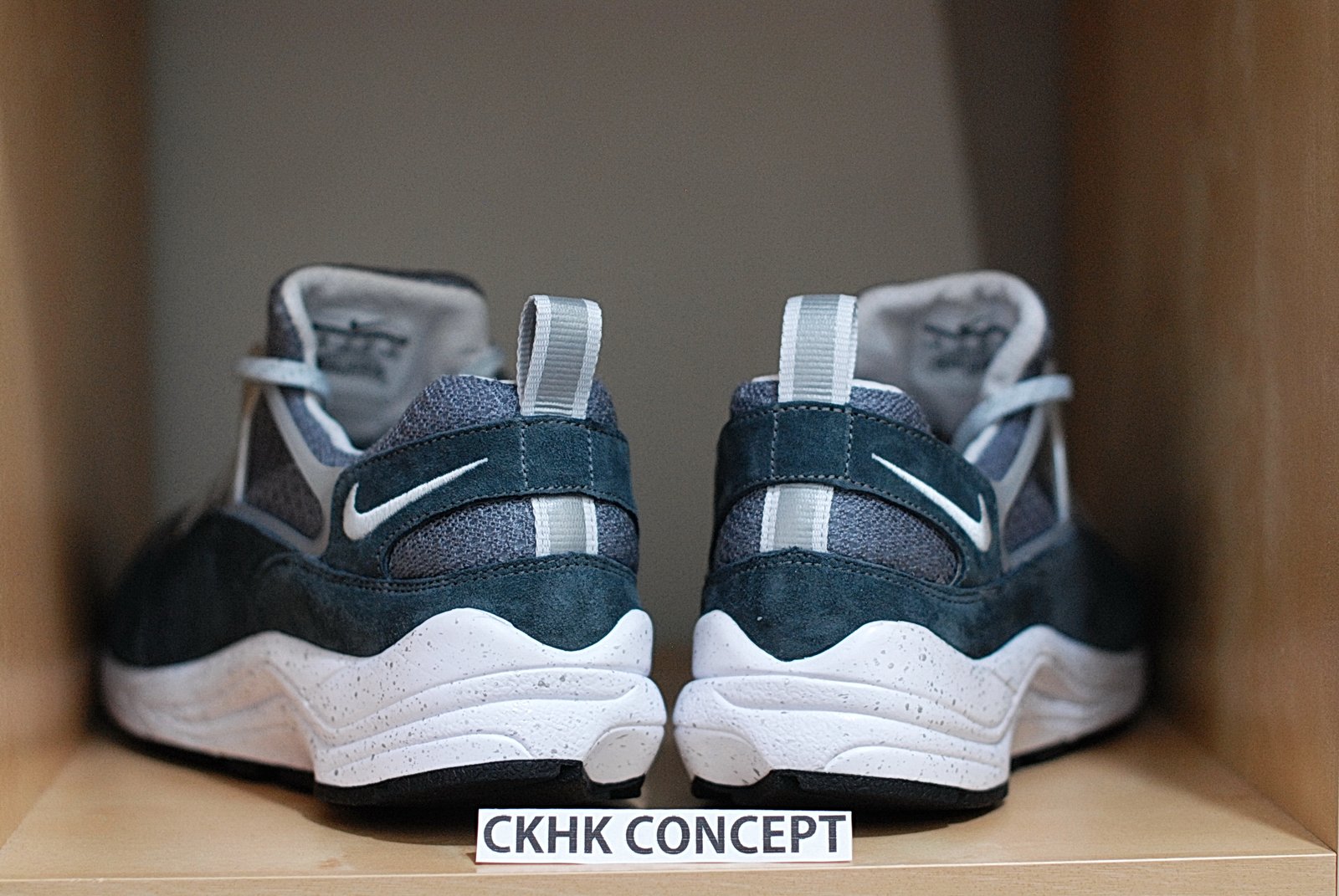 Footpatrol x Nike Air Huarache Light Concrete CKHK Concept